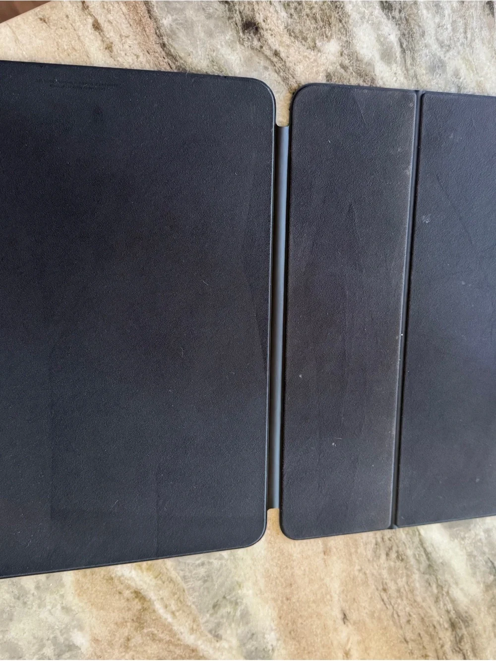 Apple Smart Folio Case for iPad in Black